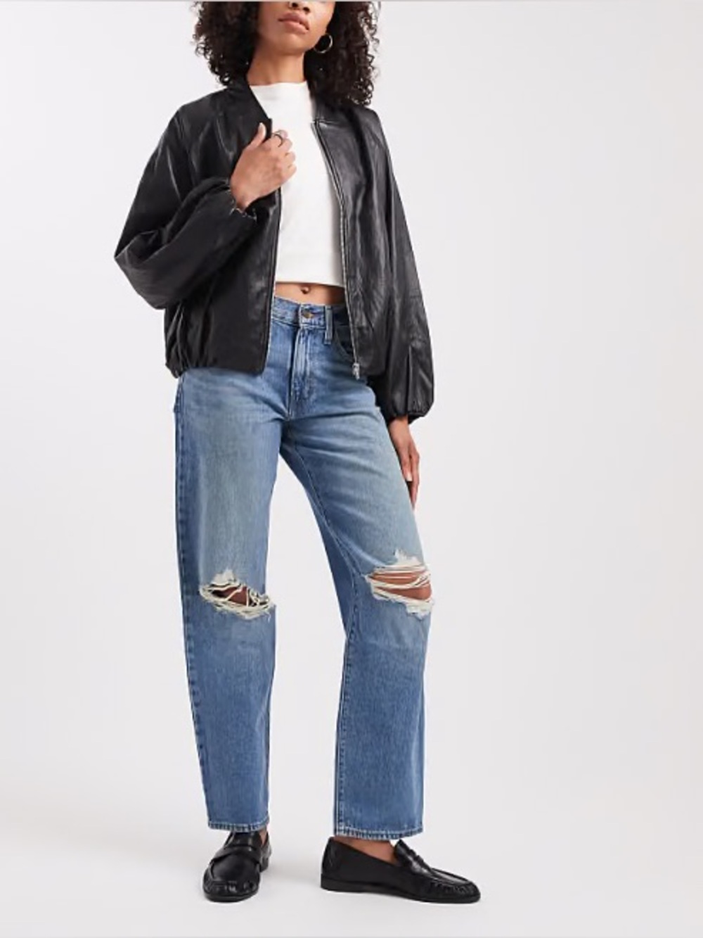 New Levi's '94 Baggy Ripped Knee Jeans in Mid Blue Size 31